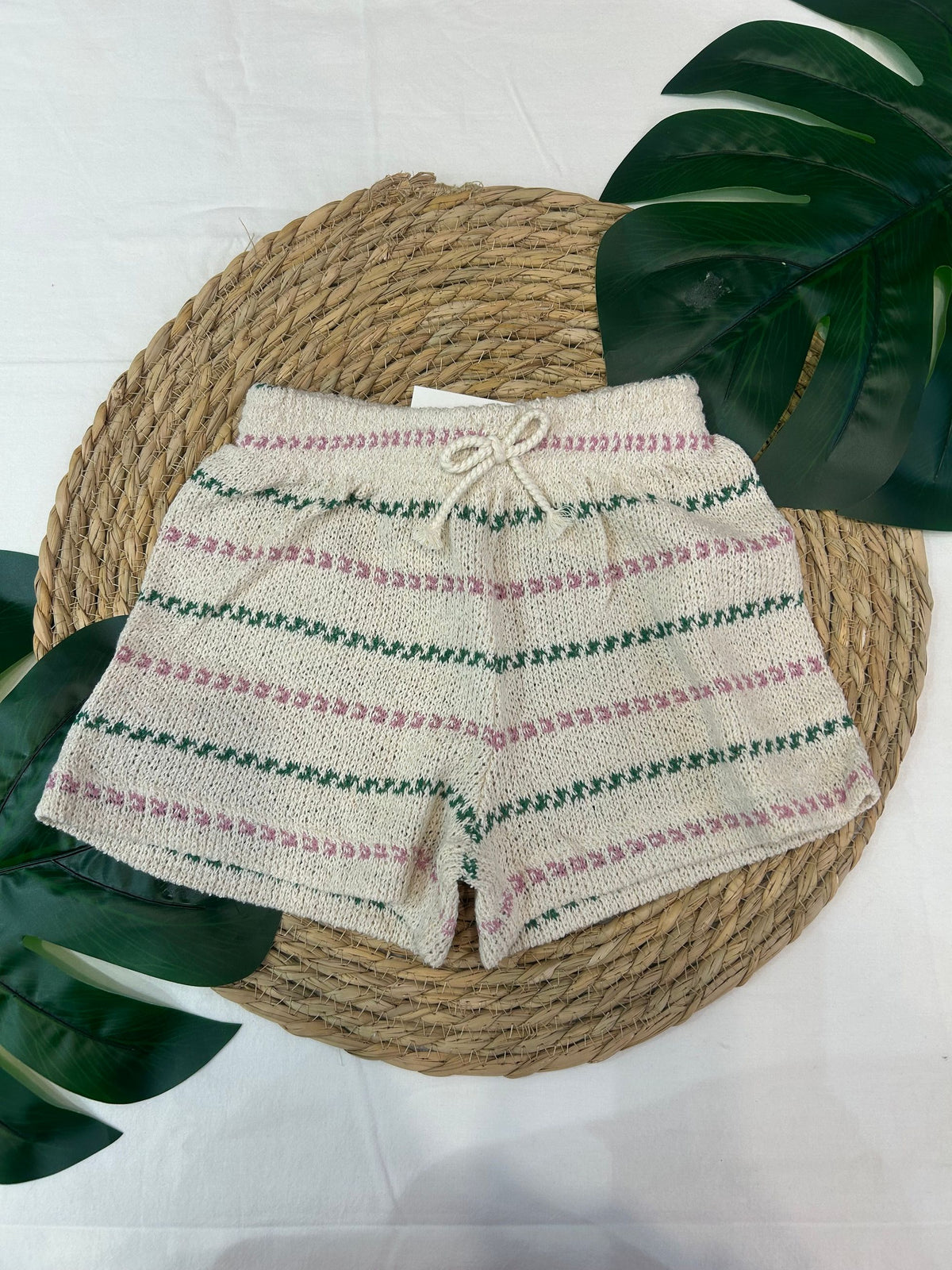 short neonata play up pe262702