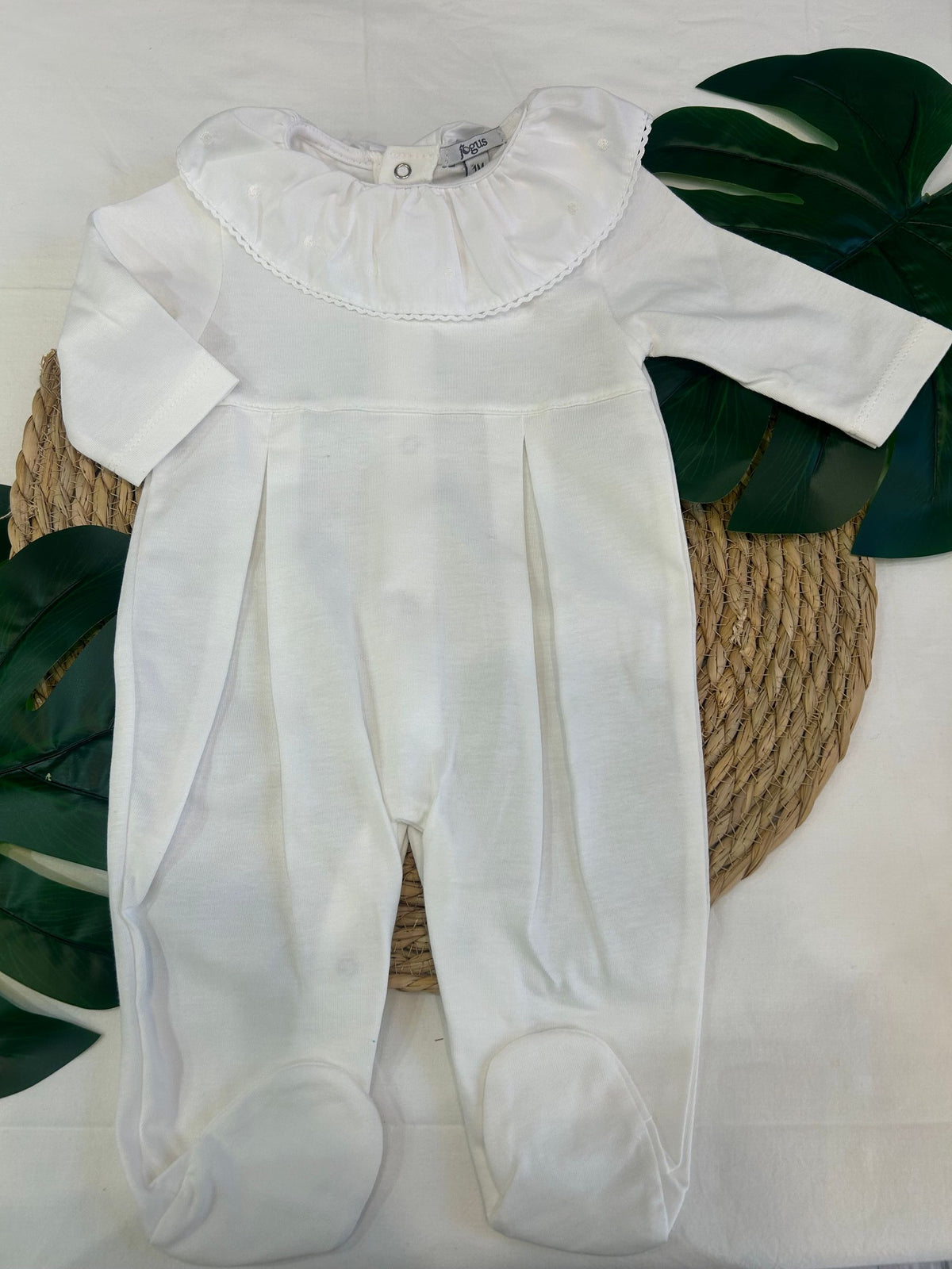 tutina neonata jogus pe26110